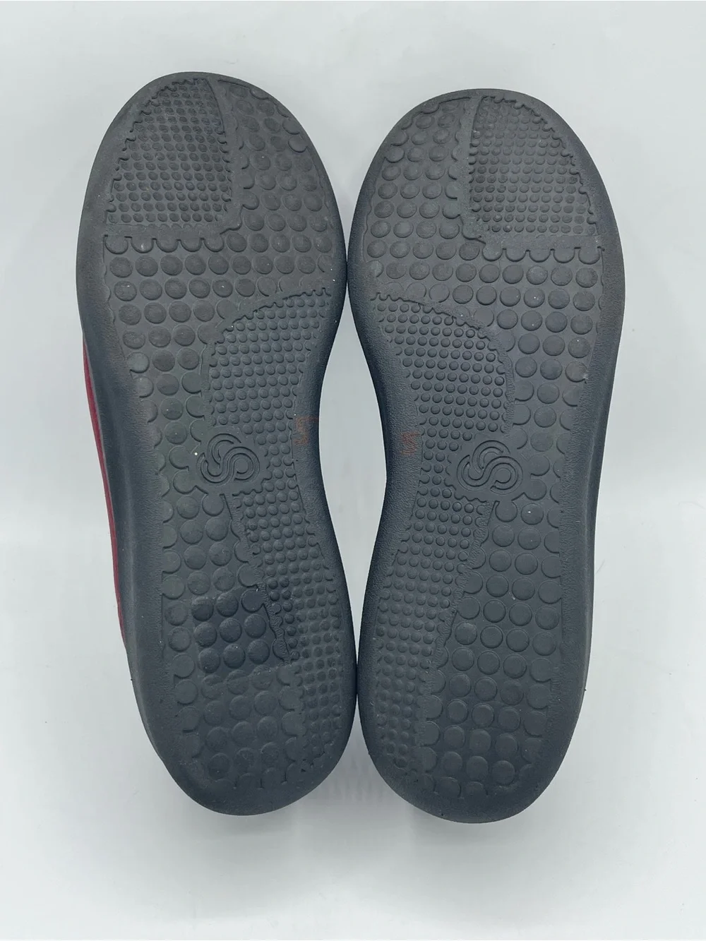 Clarks Cloudsteppers Sullivan Casual Slip-On Suede Sneakers in Burgundy